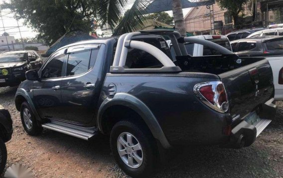 2011 Mitsubishi Strada for sale 