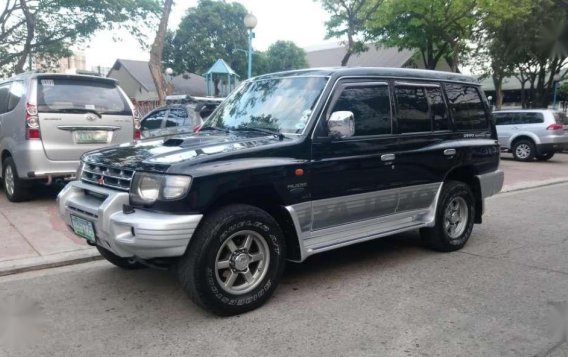 Selling Mitsubishi Pajero fieldmaster 2005 local