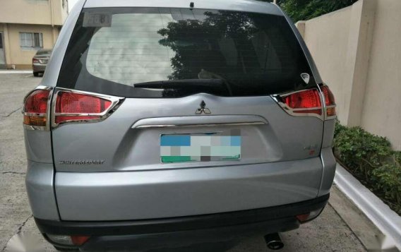SELLING MITSUBISHI Montero GLS V 2013 Model