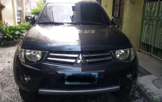 Mitsubishi Strada 2013 AT Very good condition