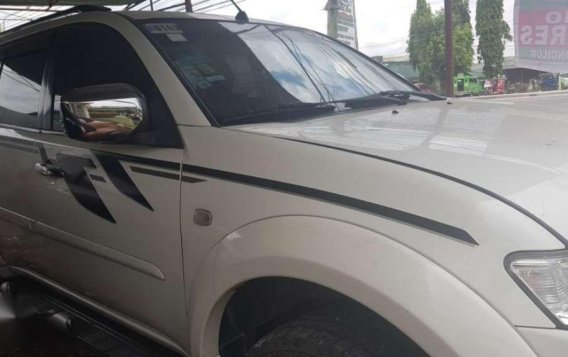 Mitsubishi Montero gls v 2011 for sale