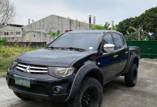 Mitsubishi Strada 2013 for sale