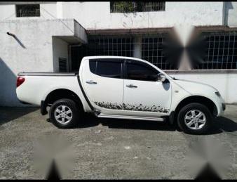 Mitsubishi Strada 2013 for sale