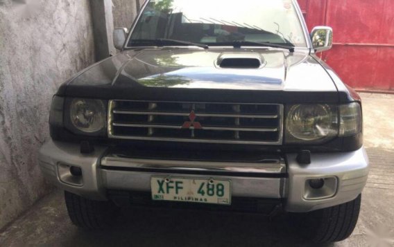 Selling 2nd Hand Black Mitsubishi Pajero 2003