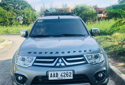 2nd Hand (Used) Mitsubishi Montero 2014 Automatic Diesel for sale in Pulilan