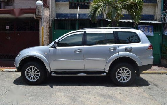 Selling Mitsubishi Montero 2011 Automatic Diesel in Manila