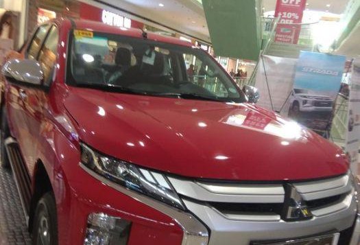 Selling Brand New Mitsubishi Strada 2019 in Las Piñas