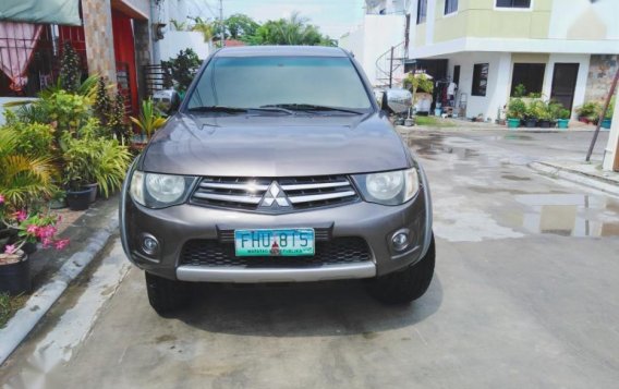 For sale 2013 Mitsubishi Strada Automatic Diesel