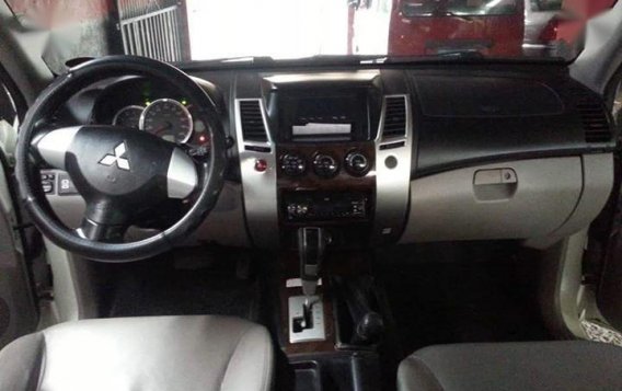 Selling Mitsubishi Montero 2010 Automatic Diesel in Manila