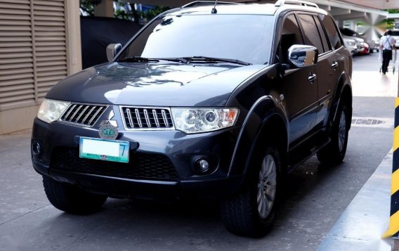 Selling Gray Mitsubishi Montero 2009 SUV at 100000 km in Pasig