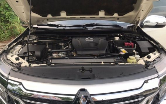 Selling 2nd Hand Mitsubishi Montero Sport 2016 at 30000 km in Parañaque
