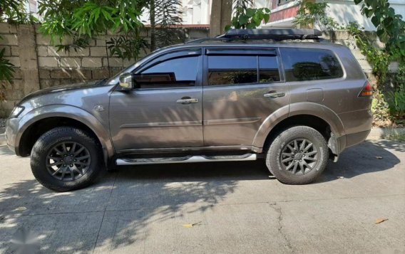 Selling Mitsubishi Montero 2012 Automatic Diesel in Las Piñas