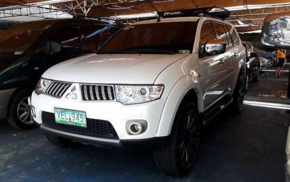 White Mitsubishi Montero Sport 2012 at 68347 km for sale in General Salipada K. Pendatun