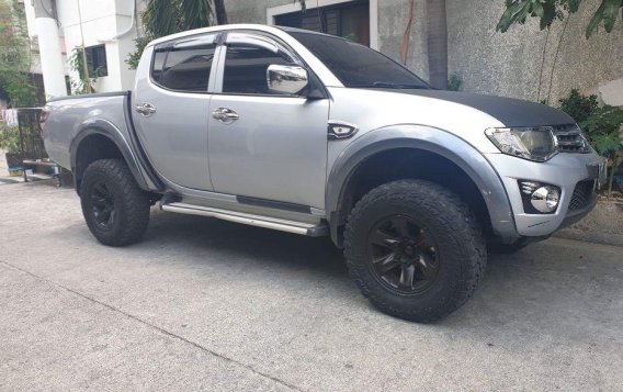 Selling 2nd Hand Mitsubishi Strada 2012 Automatic Diesel in Quezon City