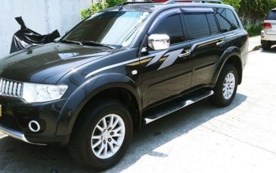 Mitsubishi Montero 2009 at 90000 km for sale