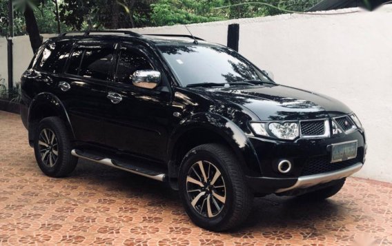Selling Mitsubishi Montero Sport 2013 Automatic Diesel in Manila