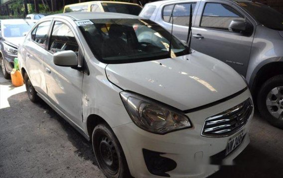 Sell White 2016 Mitsubishi Mirage G4 in Makati