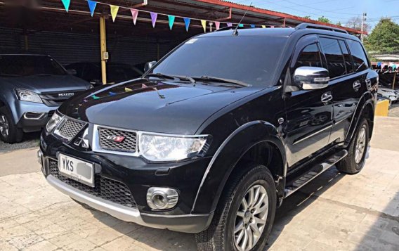 Mitsubishi montero sport 2012