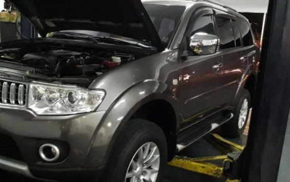 Selling 2nd Hand Mitsubishi Montero 2012 Automatic Diesel at 60000 km in Quezon City