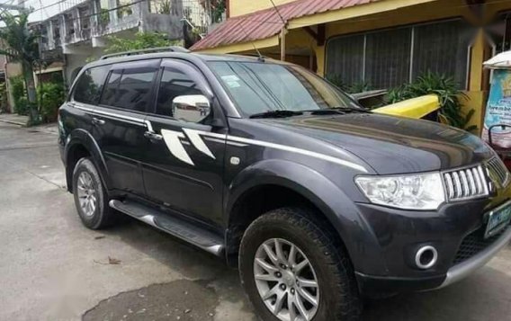 Mitsubishi Montero 2010 Automatic Diesel for sale in Bacoor