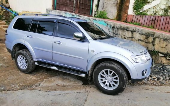 Sell 2nd Hand 2009 Mitsubishi Montero Automatic Diesel at 100000 km in Baguio