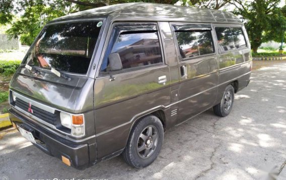 Mitsubishi L300 1992 Van Manual Diesel for sale in Bacoor