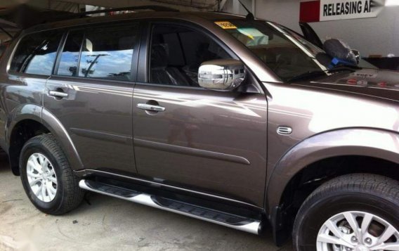 Selling 2nd Hand Mitsubishi Montero 2015 Automatic Diesel at 30000 km in San Pedro