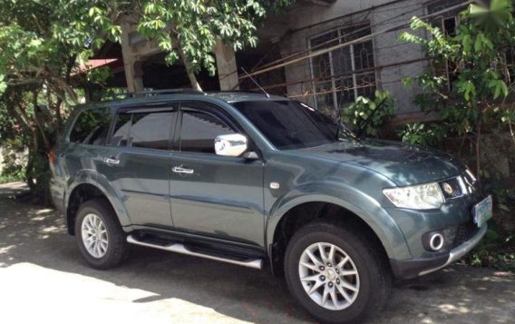 Selling Mitsubishi Montero 2010 Automatic Gasoline in Silang