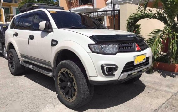 Selling 2nd Hand Mitsubishi Montero Sport 2015 at 91000 in km Las Piñas