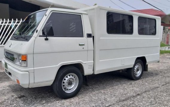 Sell 2nd Hand 2017 Mitsubishi L300 Van At 18000 Km In Cebu City