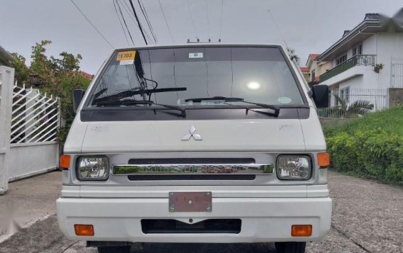 Sell 2nd Hand 2017 Mitsubishi L300 Van at 18000 km in Cebu City
