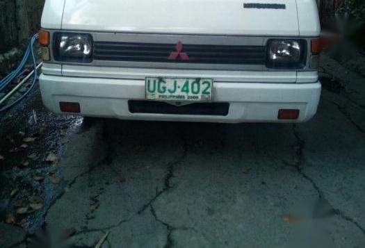 Selling Mitsubishi L300 Manual Diesel in Quezon City