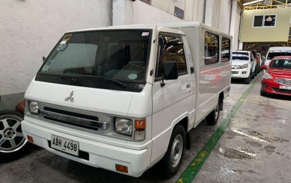 Selling 2nd Hand Mitsubishi L300 2015 in Quezon City