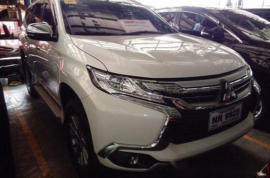 Selling White Mitsubishi Montero Sport 2017 at 17241 km 