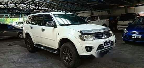 White Mitsubishi Montero Sport 2014 at 81000 km for sale