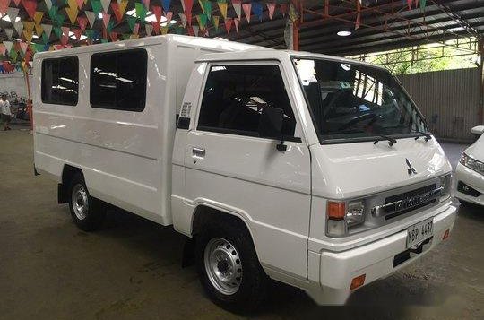 White Mitsubishi L300 2018 at 10000 km for sale 