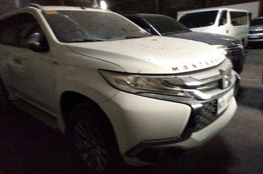 White Mitsubishi Montero Sport 2016 at 43000 km for sale