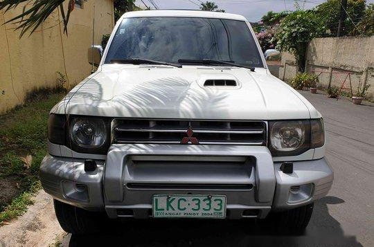 White Mitsubishi Pajero 2001 for sale in Quezon City