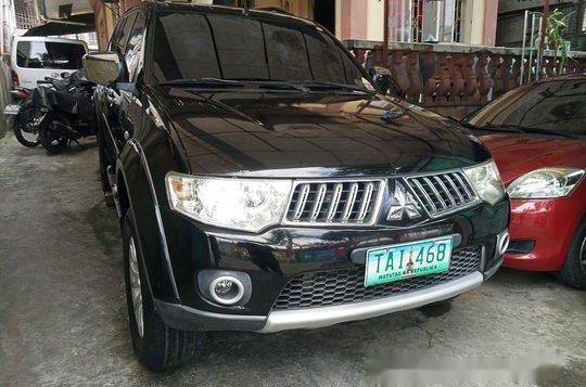 Selling Black Mitsubishi Montero sport 2011 in Manila