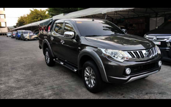 Sell 2015 Mitsubishi Strada Truck Automatic Diesel 