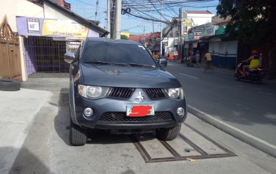 Sell 2nd Hand Mitsubishi Strada in Manila