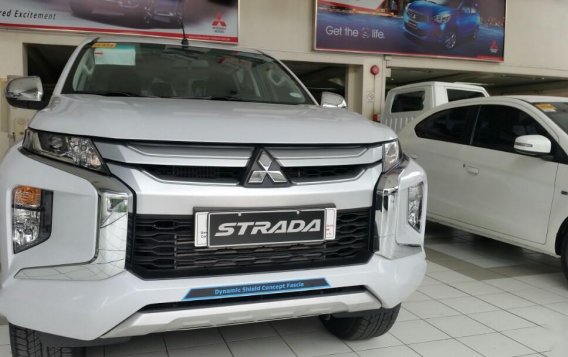 Selling Mitsubishi Strada 2020 in Quezon City