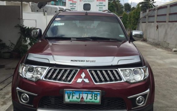 Red Mitsubishi Montero 2013 for sale in Quezon