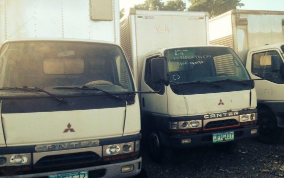 White Mitsubishi Fuso 0 for sale in 