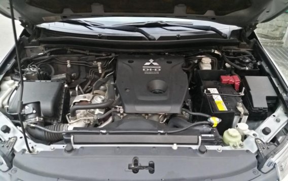 Silver Mitsubishi Montero sport 2017 for sale in Manual