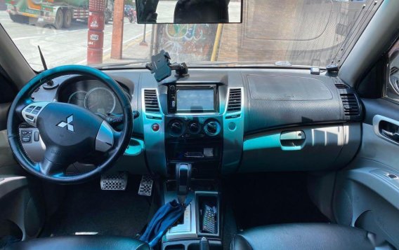 Black Mitsubishi Pajero 2010 for sale in Automatic