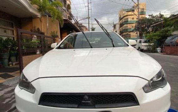 Selling White Mitsubishi Lancer 2014 in Manila