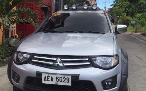 White Mitsubishi Strada 2014 for sale in Taytay