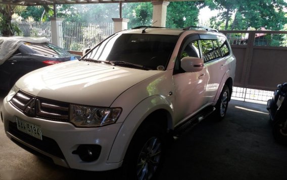 White Mitsubishi Montero 2014 for sale in Binan City