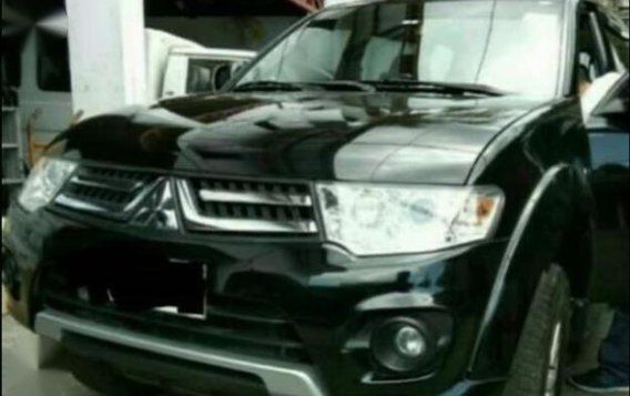 Black Mitsubishi Montero for sale in San Fernando